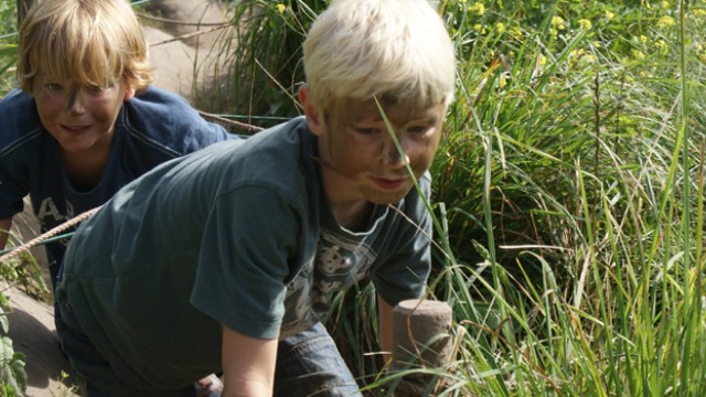 Slide 2 - Outdoorpark SEC Survivals